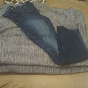 American Eagle skinny super strech size 8